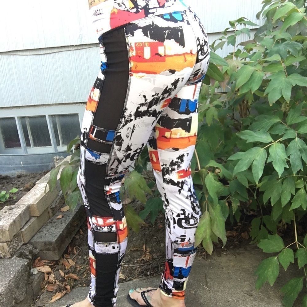 Forever 21 colorful mesh side panel fitness pants - Picture 2 of 6